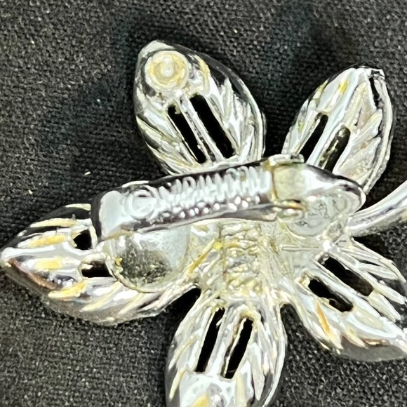 Vintage Sarah Coventry Silver Tone Maple Leaf Clip On Earrings Signed (3773) - Picture 6 of 6